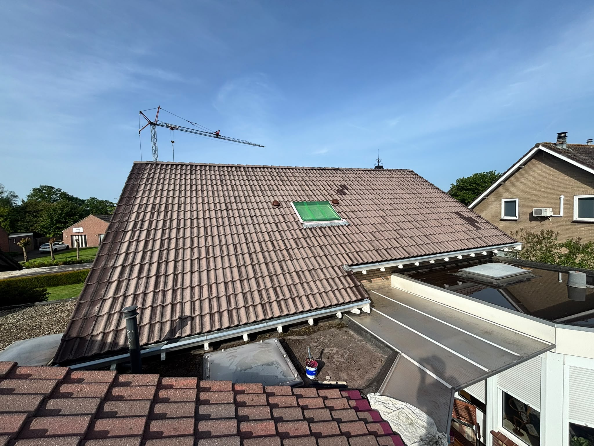 Dak voor de reiniging, het onderhoud en de coating